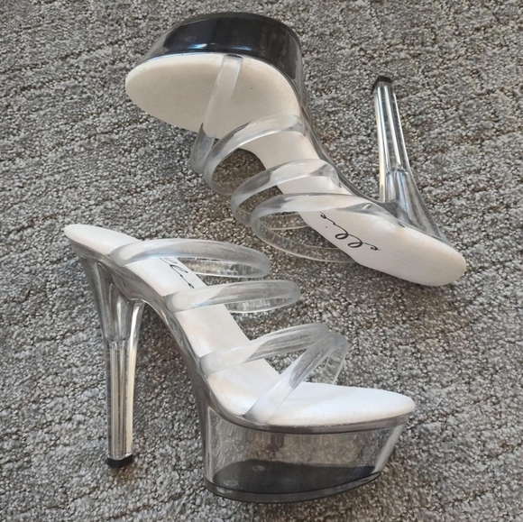 Clear Platform Heels - Picture 2 of 3